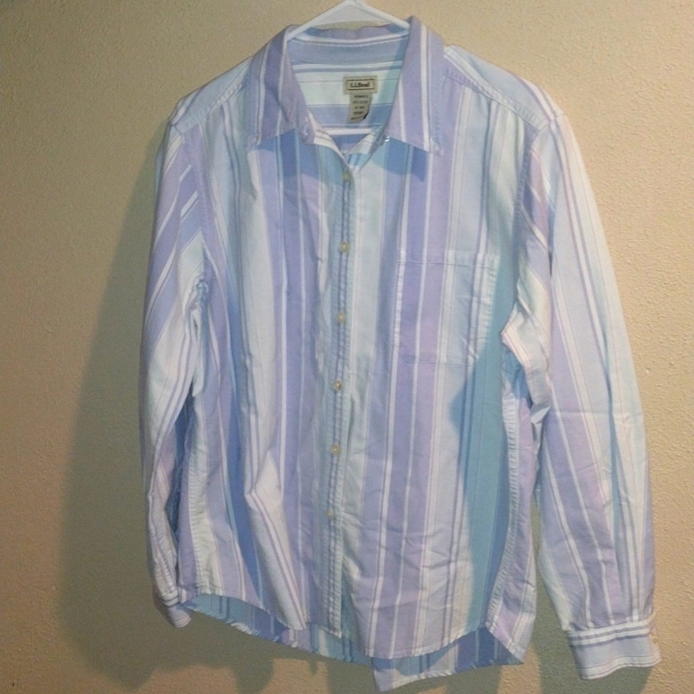 Vintage 100% Cotton Women’s L.L. Bean Striped Long Sleeve Button Down Shirt - L
